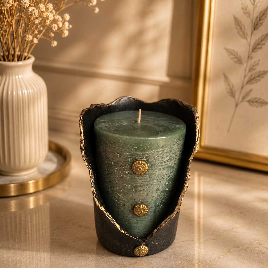 Emerald Noir Sculptural Candle