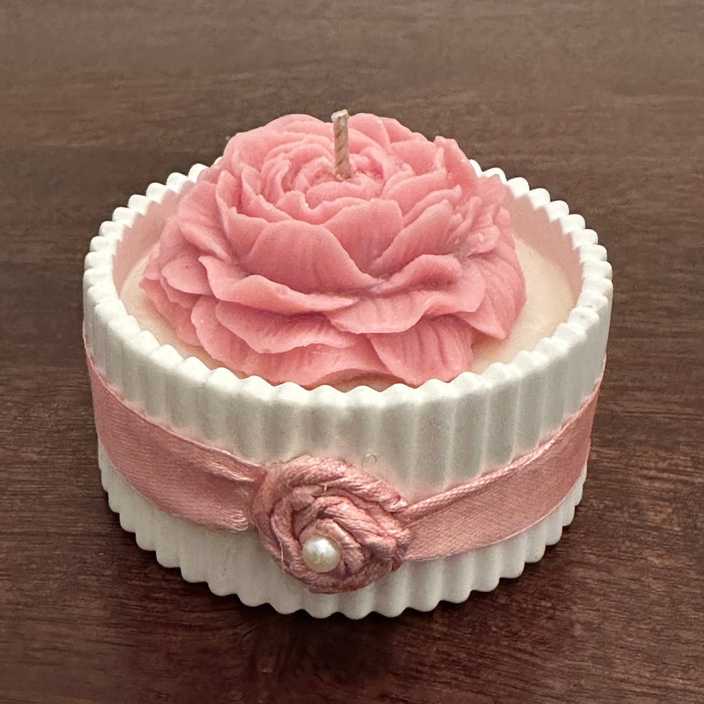 Blush Petal Candle – Glow by Ania