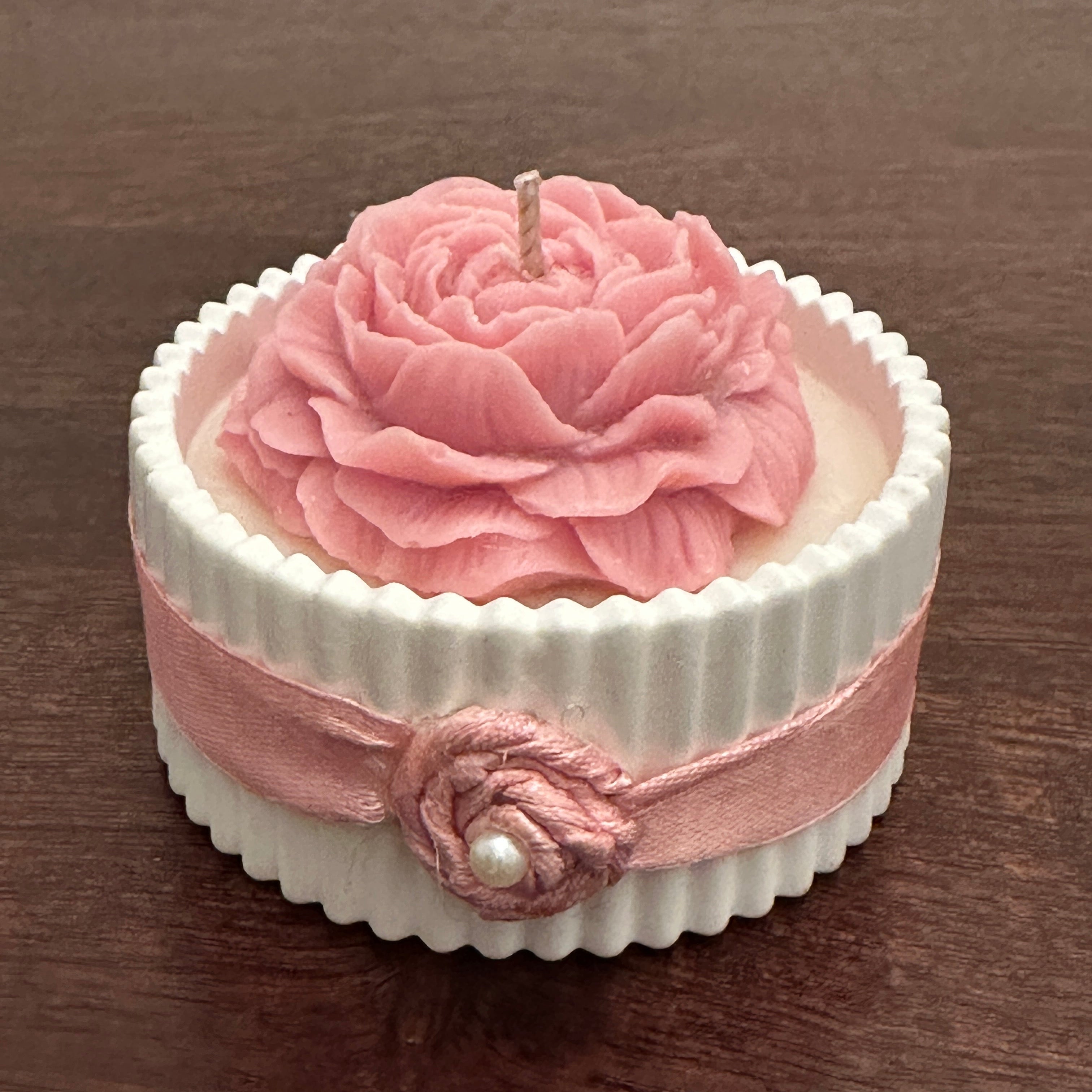 Blush Petal Candle – Glow by Ania