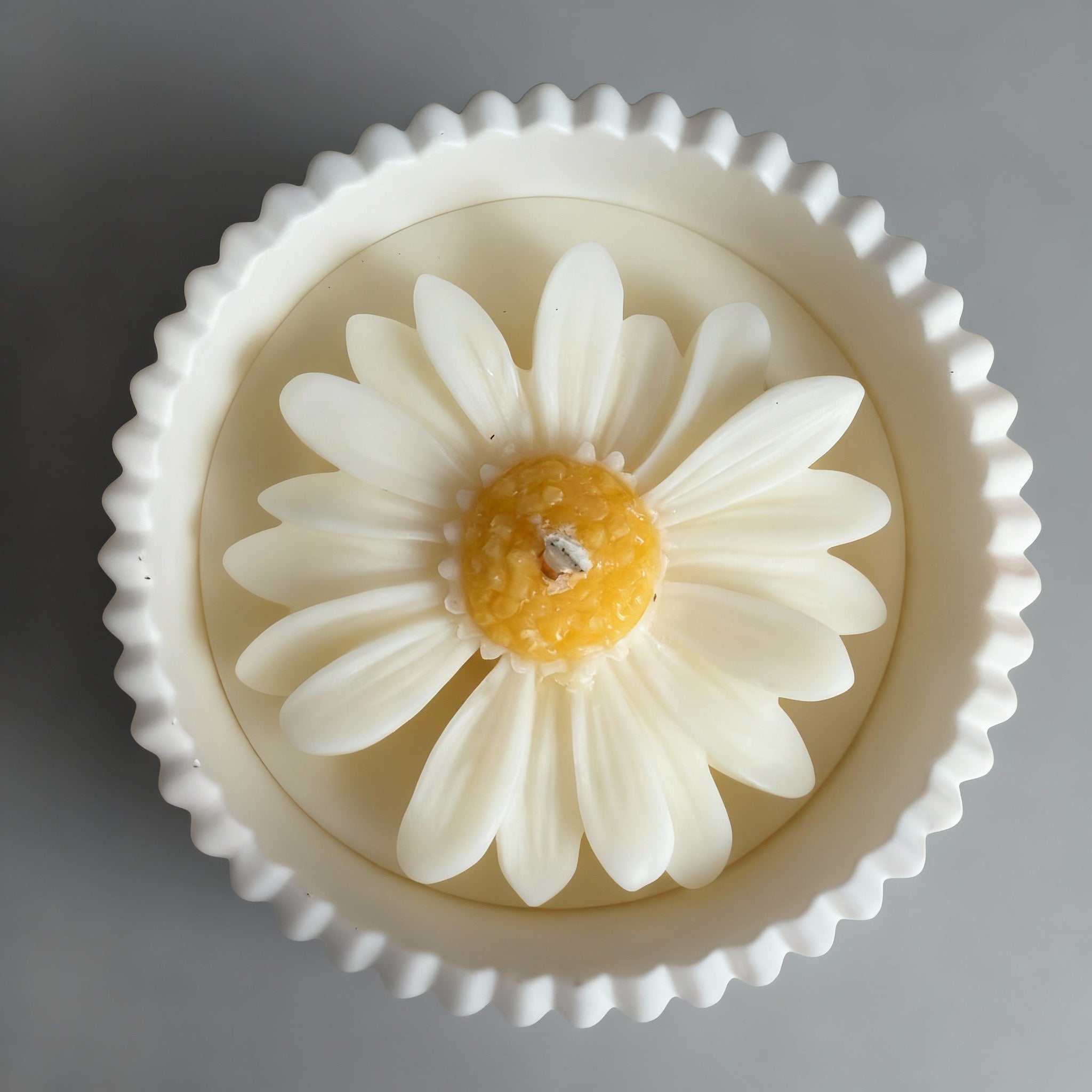 Daisy Cup Candle